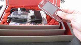 Unboxing of the Limited Edition Red E75