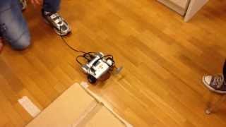 How to avoid obstacles with Mindstorms