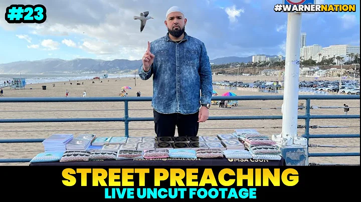 Giant Muslim Publicly Preaching Islam To Americans...