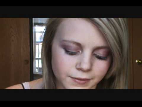 pretty purple eyes! (Tutorial)