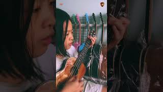 Lớp guitar thầy Ái - học trò lớp ukulele trả bài - Kim Cương 10 tuổi