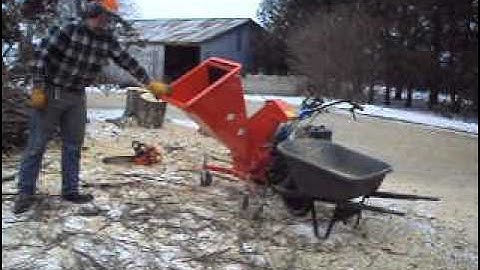 BCS 830 diesel running a Caravaggi BIO-90 chipper
