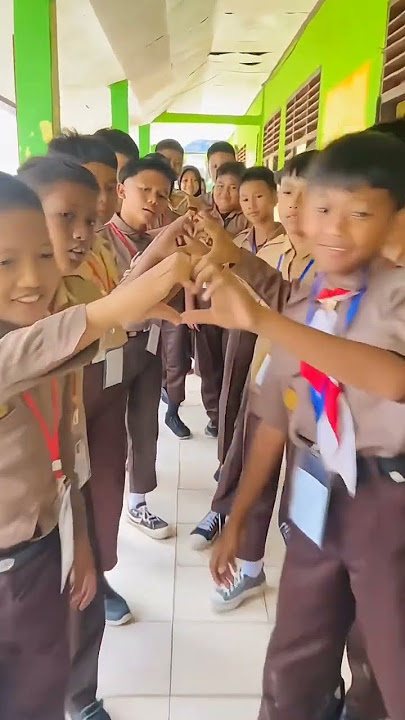 Murid Sekolah SD Sebelum Pramuka Ikut Trend