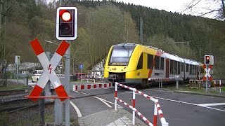 Spoorwegovergang Kirchen D Railroad Crossing Bahnübergang