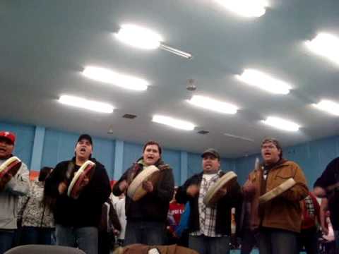 Mumphy Chief At Prince Albert round dance 2009