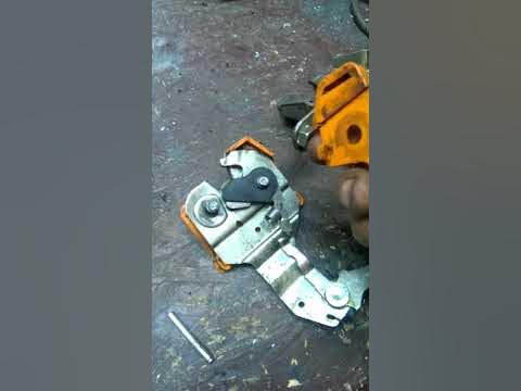 Как разобрать замок багажника шкода октавия тур. - YouTube