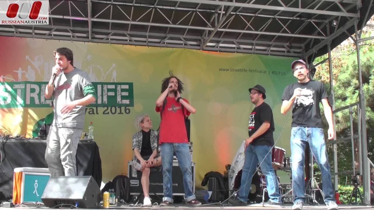 Kopf an Kopf ab. Streetlife 2016 Festival in Vienna (Austria). Русская Австрия (Вена)