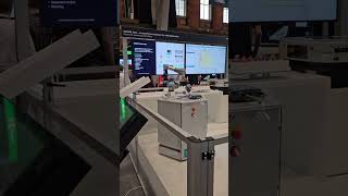 Simove AMR software stach by Siemens. Navigation + FM