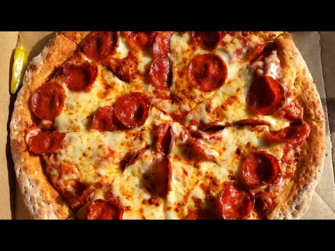 वीडियो: क्या पापा जॉन का पिज्जा बदल गया है?
