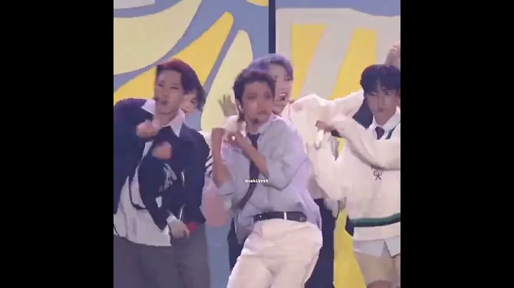 They are always so extra 🤣😍 #hoshi #joshua #dk #seventeen #carat #shorts #tiktok #kpop #svt