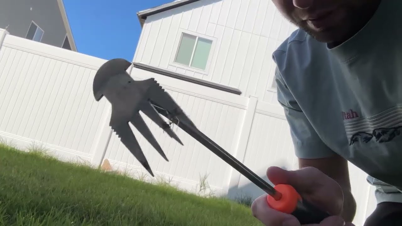 GANCHUN Weed Puller Tool, New Garden Weeder Tool Stainless Steel Hand Weeder Tool Review