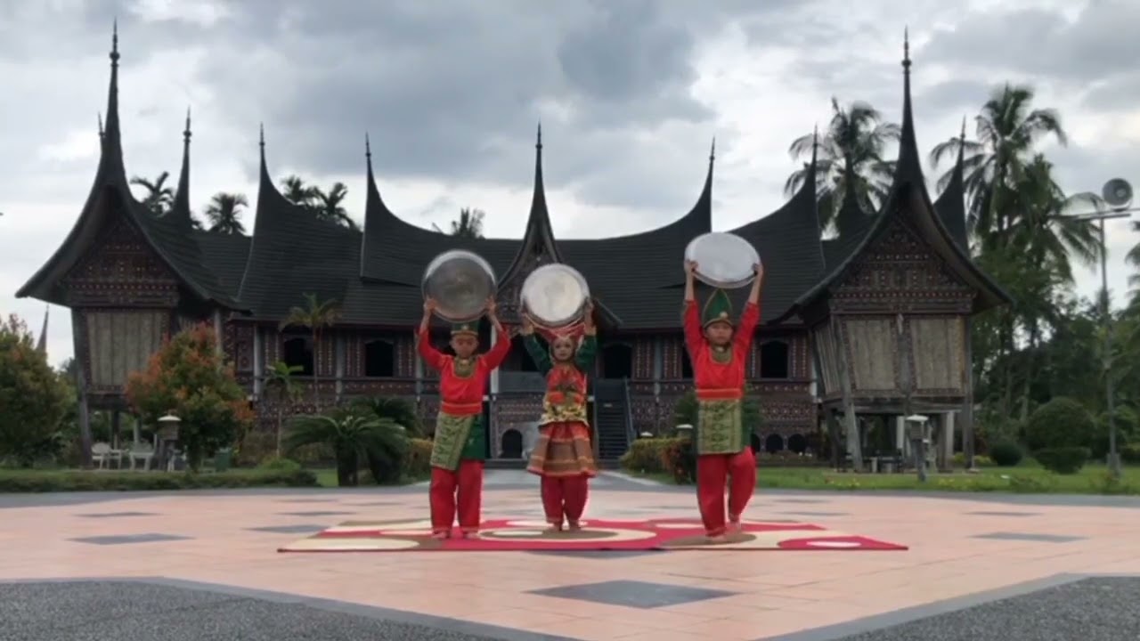 SD MUHAMMADIYAH FULLDAY SARILAMAK #TARI MAKAN BAJAMBA# JUARA 1 LOMBA FLS2N TINGKAT KEC HARAU