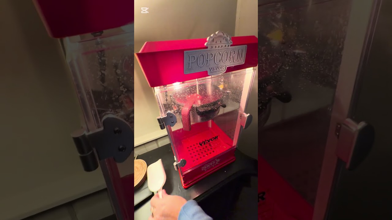 Жена покажет вам, как приготовить театральный попкорн дома☺️