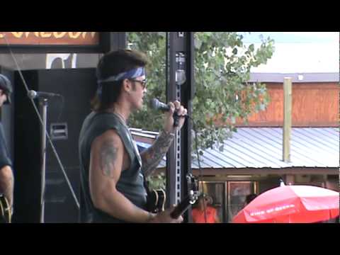 Full Throttle 8/9/10 Billy Ray Cyrus n Brother Cly...