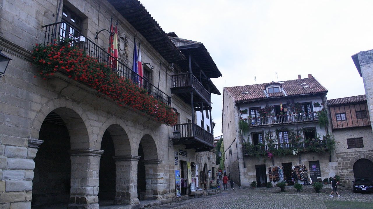 Places to see in ( Santillana del Mar - Spain )
