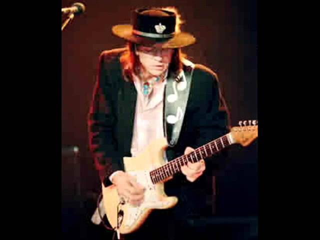 Stevie Ray Vaughan & Double Trouble - Honey Bee