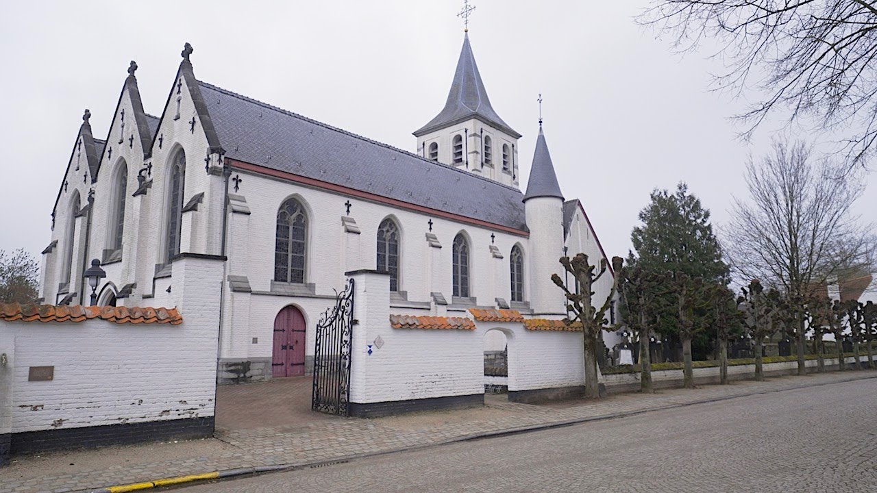 Church of Sint-Martens-Latem with art by Gustave Van de Woestyne and Albert Servaes
