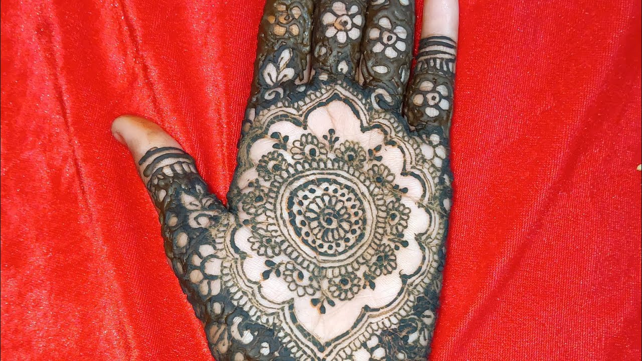 Trending mehndi design 🌿😌