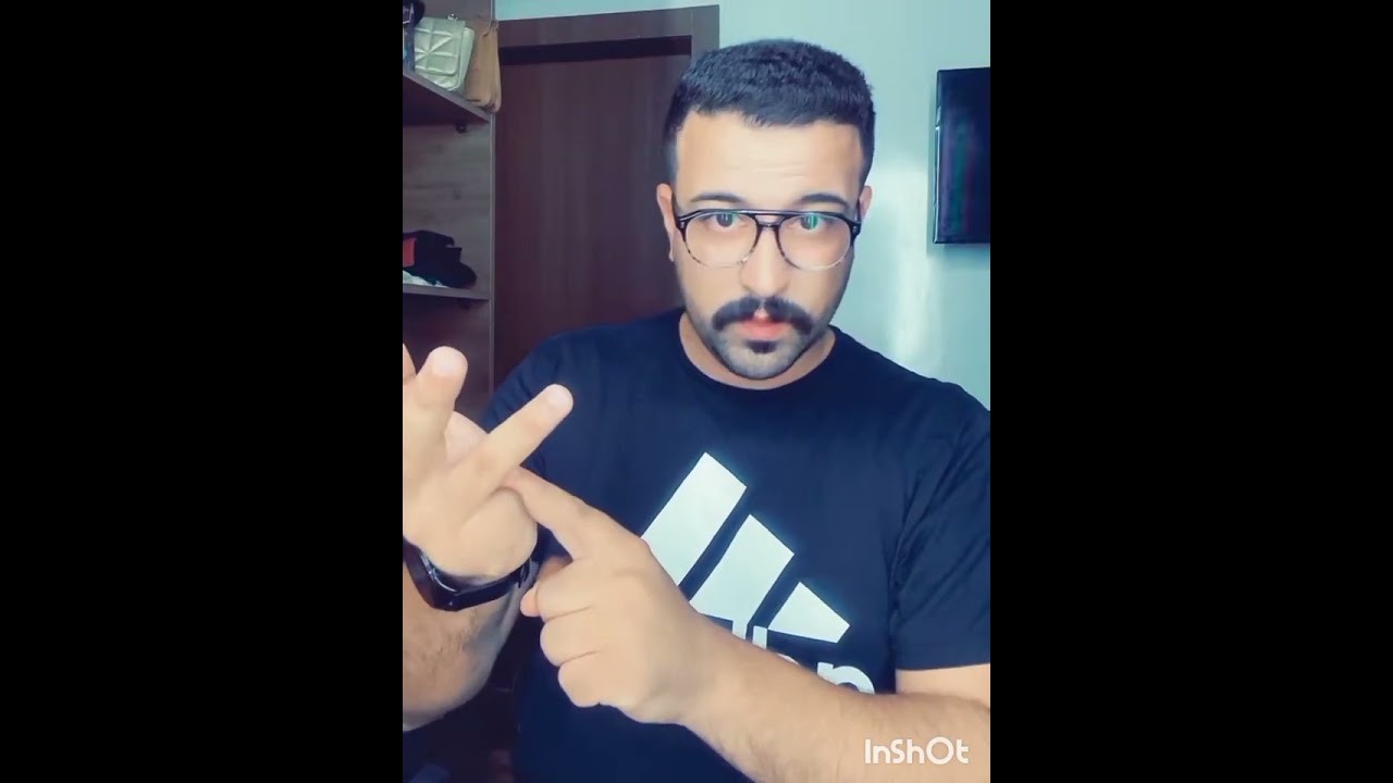 فيك ريحة بصلة فم خانز ظفار كحلين كتقلب على معاشرة حب اتارة بغيت اك طوبيس دخل فيك عرض