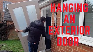 How to hang an exterior door