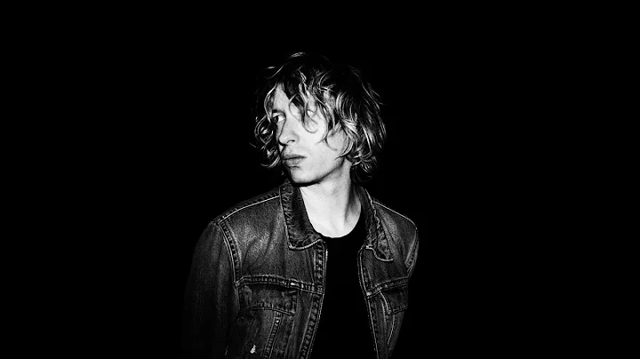 Daniel Avery  AV Set live from London