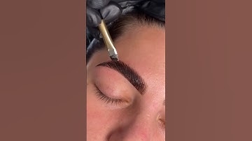 Brow Tinting 😘 #browtinting #browtint #browshape