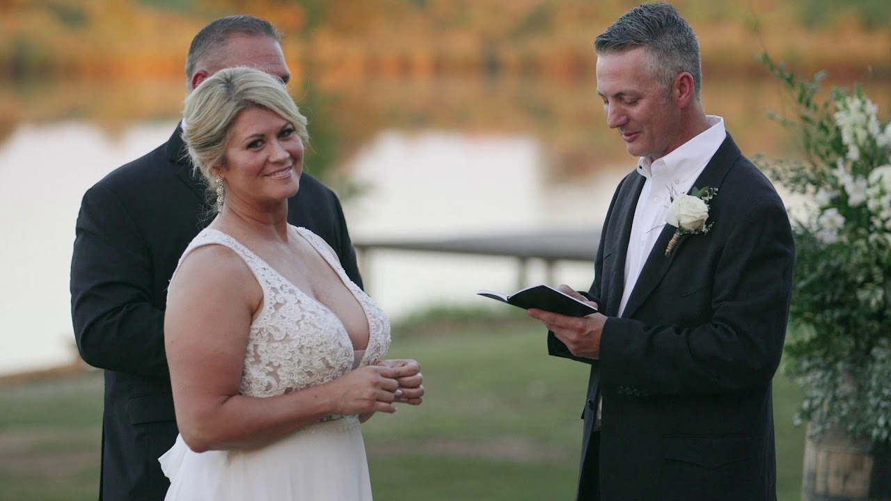 You Are My Shooting Star | Wild Wood Wedding Venue Newkirk Oklahoma | Spike and Jenny