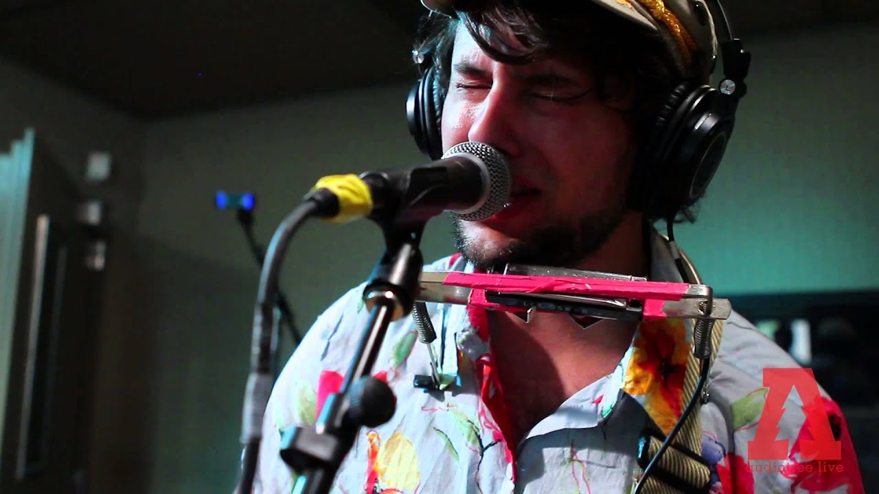 Joe Hertler & The Rainbow Seekers - Ego Loss On Grand River Ave - Audiotree Live