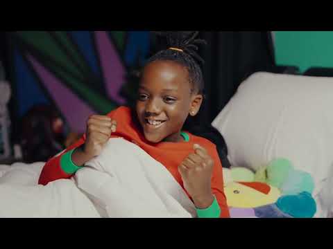 Super Siah Saw Mommy Kissing Santa Clause Music Video 