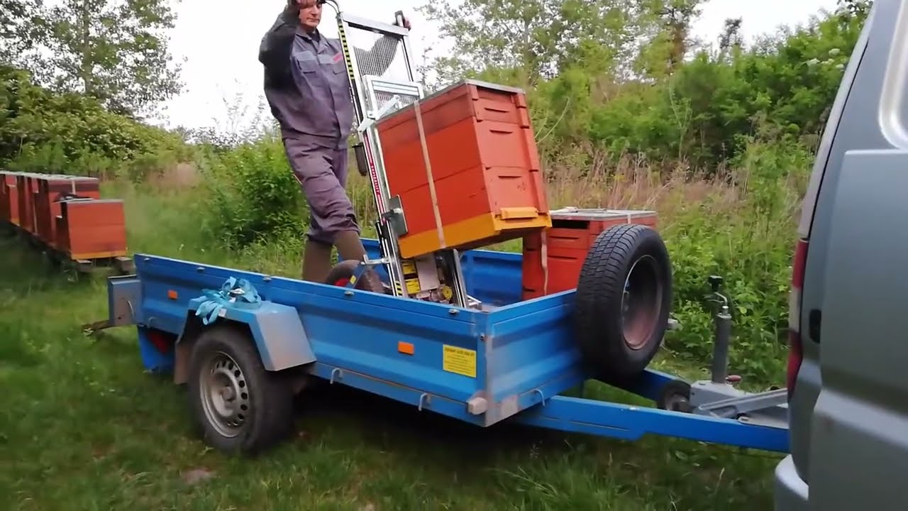 kaptárlift / beehive lift __ vándorlás / transport