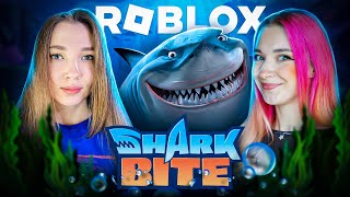 КАК ЗАСТРЕЛИТЬ АКУЛУ!? ▶️ @NZKot и @TilkaPlay ▶️ ROBLOX SharkBite ▶️ АКУЛЫ В РОБЛОКС
