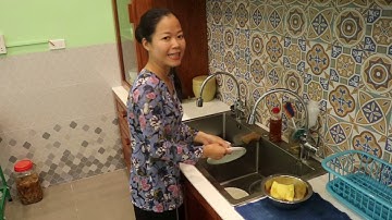 Rửa Chén Bằng Nước Enzyme Bồ Hòn Trái Cây Cùng Với Thanh Bình