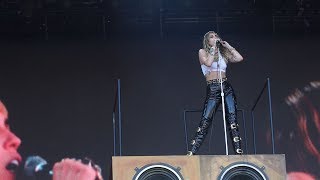 Miley Cyrus - Black Dog (Led Zeppelin Cover) [Live at Glastonbury 2019] chords