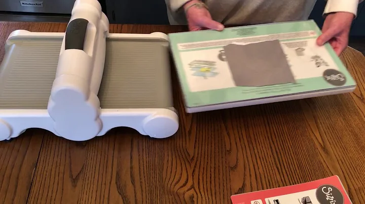 Nancy Travers' Sizzix video