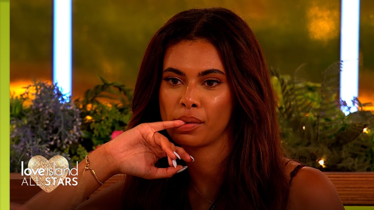 Sophie finds out about Josh's mixed messages with Joanna Love Island