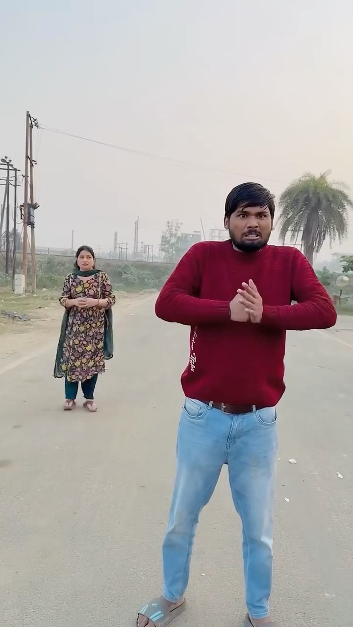 Balloon se kiya chunnu ke sath prank  ￼#comedy #chunnumunnuvines #youtubeshorts #shortsfeed #shorts