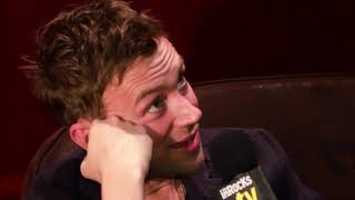 Damon Albarn speaking french, spanish and german