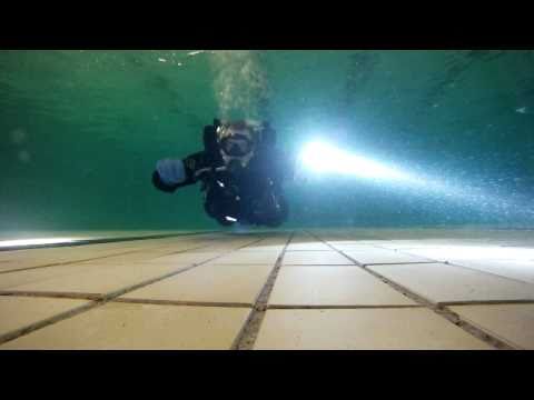 13-01-2011, GUE Basic 5 in swimmingpool Kampen, Diver PJ