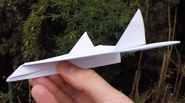 Como fazer avião de caça de papel?