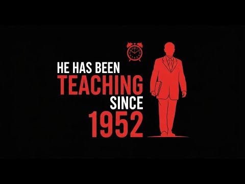 یکی از معلمان از سال ۱۹۵۲ تدریس می کند