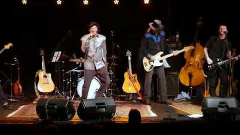 LIVE BAND: "God Bless The Ramones" - Jason Ringenb...