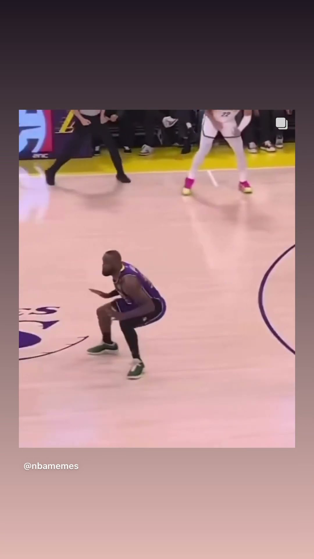 He doesn’t like D Lo #hoodnews #kingjames #dangelorussell #NBA #sports #basketball #viralvideo #omg