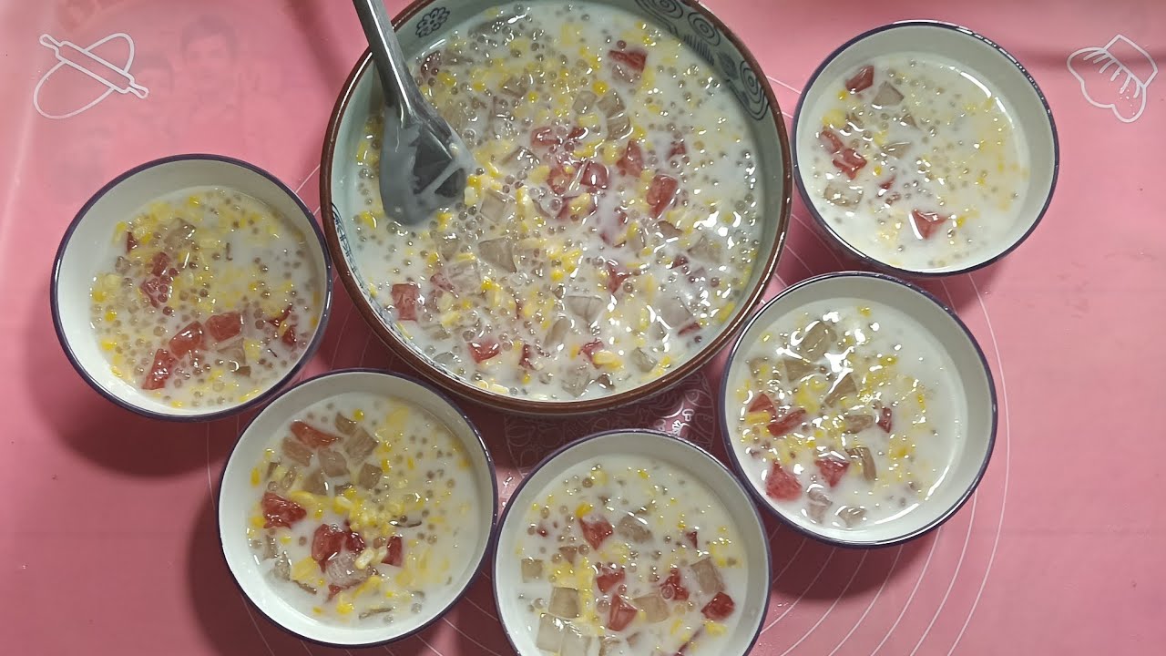 Chè bắp nấu cùng bánh tráng trân châu ngon không ngờ.