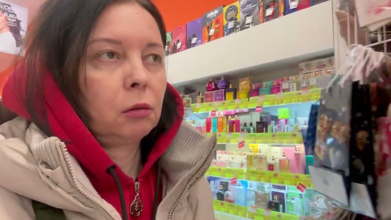 Харьков целый день взрывы,страшно выходить. Посылка с Тему