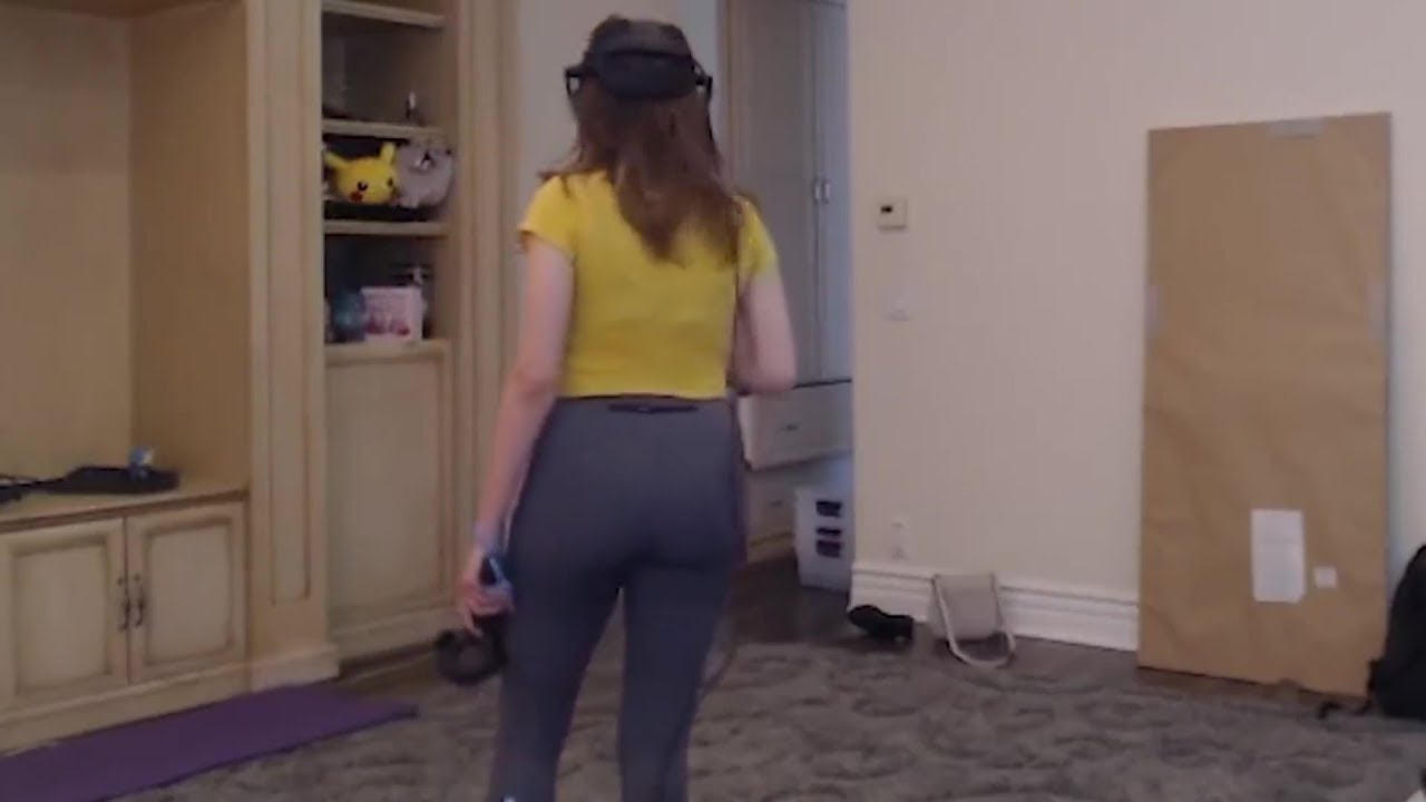 Pokimane Shows Her Butt On Live Stream Funny Moments Youtube 