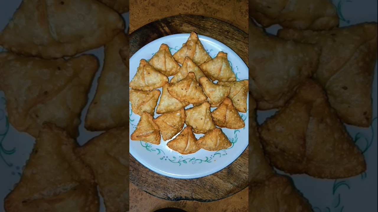 Mini dry samosa 😋👌 tasty and crispy  