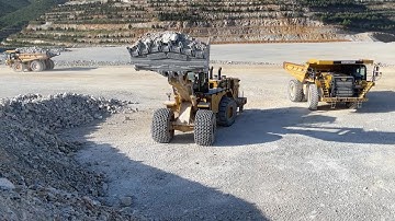 Caterpillar 992K Wheel Loader Loading Aggregates On Caterpillar 777F Dumpers - Interkat SA