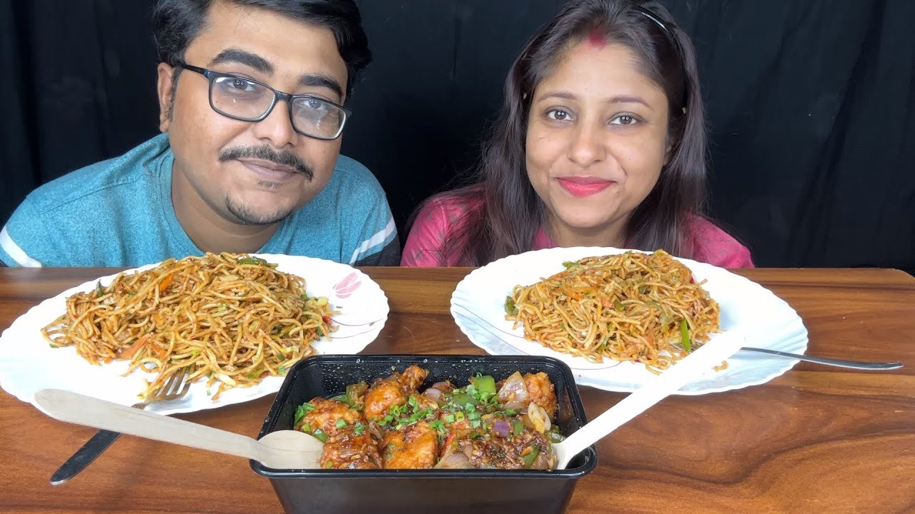 Eating Show - Hot & Spicy Dry Chilli Chicken, Egg Hakka Noodles | Chinese food mukbang 