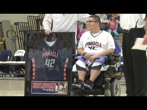 Pinnacle honors inspirational student manager