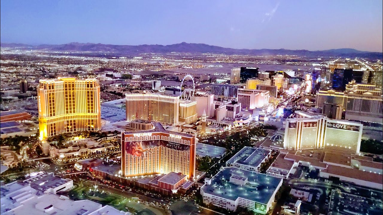 Las Vegas de noche. - YouTube